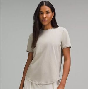 Lululemon Love Crewneck T-Shirt - Size 6 - Riverstone